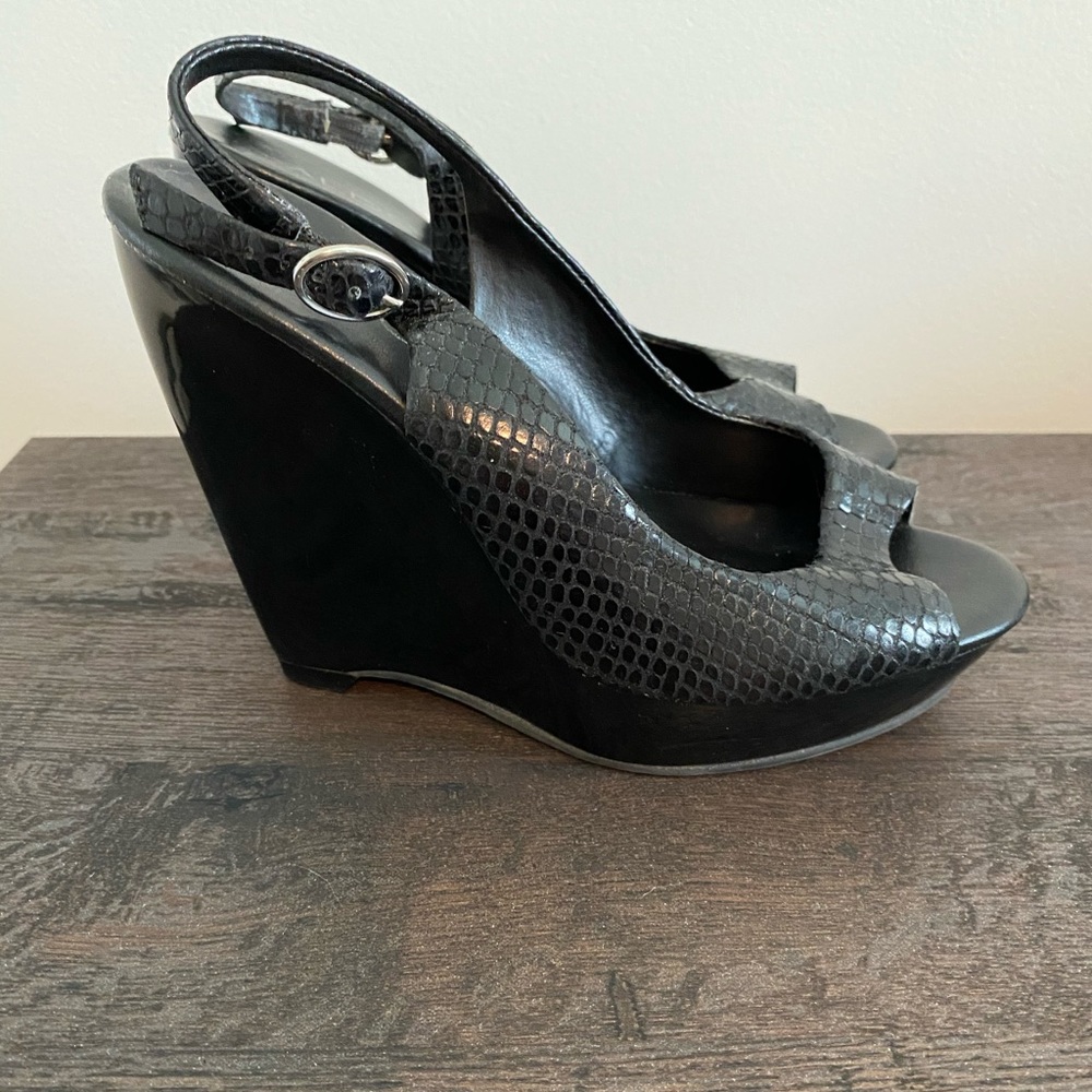 Aldo | Black Wedges